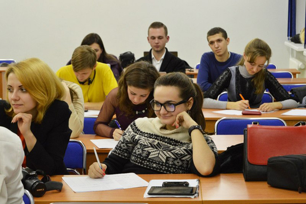 Студенты БГУ Студенты БГУ